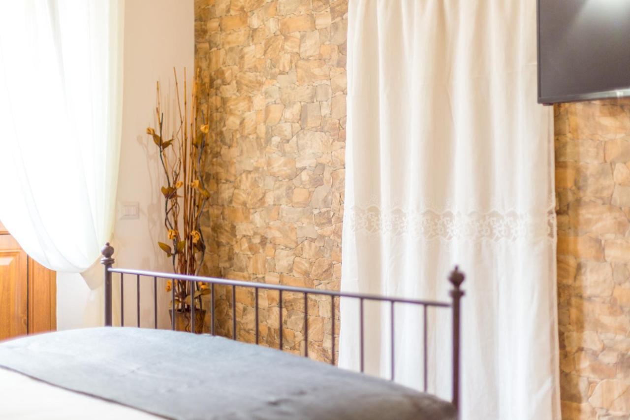 Guest House Casa Del Folletto ستريزا المظهر الخارجي الصورة